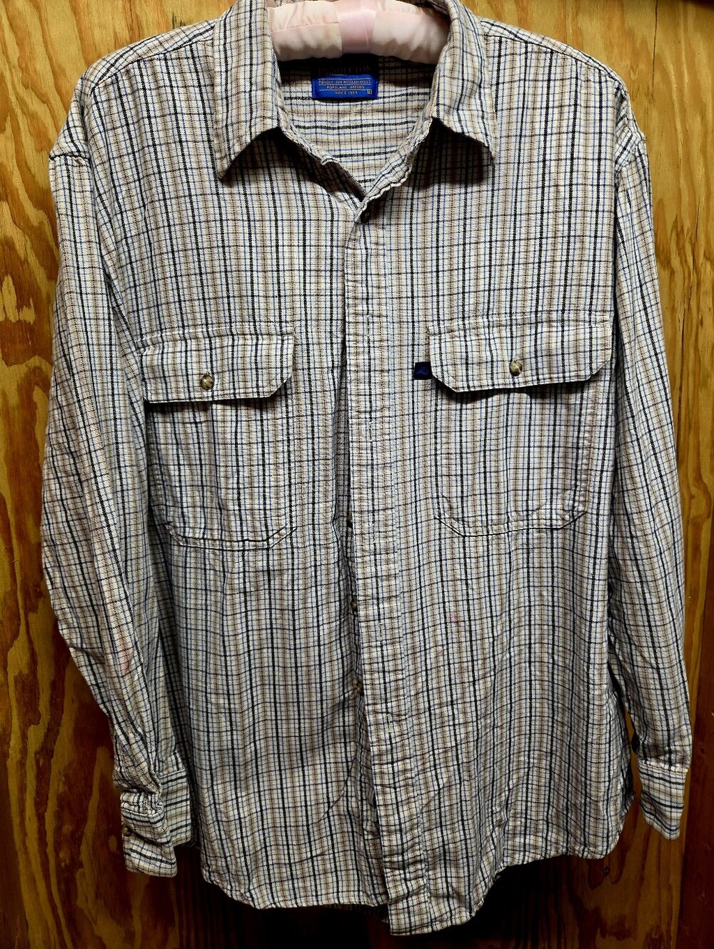 Pendleton Mens Plaid Flannel Button Down Shirt Size L Tan Blue White Long Sleeve